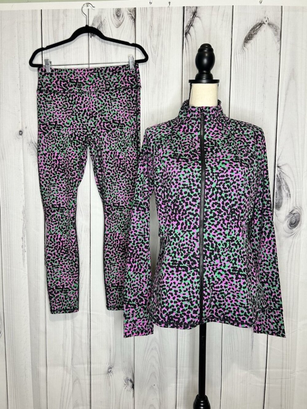 Fabletics Motion 365 Womens 2pc Set Leggings Jacket Bright Splatter Print Sz XL